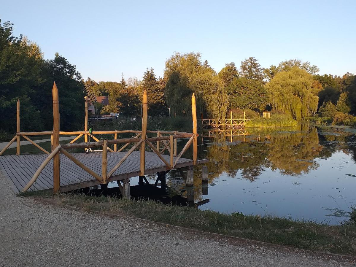 Galeria Villa Veszprém Exterior foto
